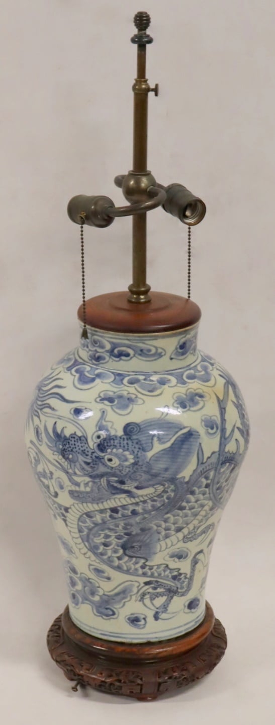 KOREAN BLUE AND WHITE DRAGON