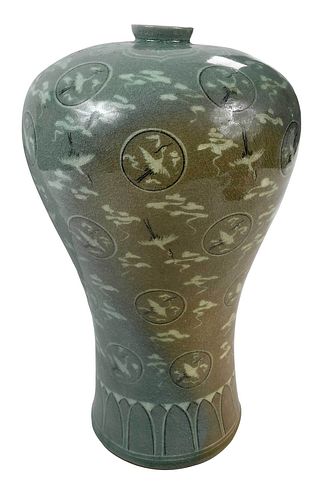 KOREAN CELADON GLAZED MAEBYEONG