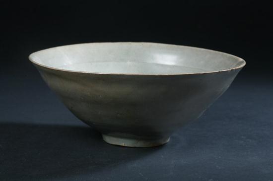 KOREAN CELADON PORCELAIN BOWL.