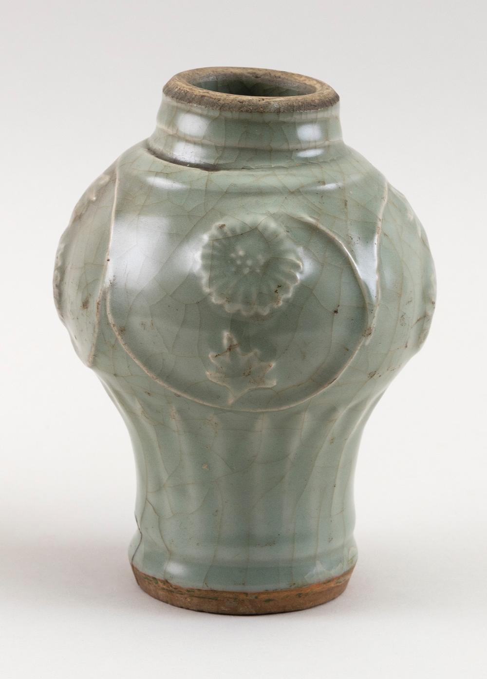 KOREAN CELADON PORCELAIN MEIPING