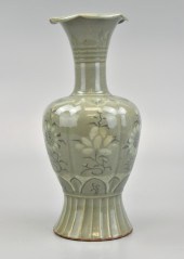 KOREAN CELADON VASE Korean Cel