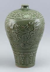 KOREAN GREEN GLAZE MEIPING DRA