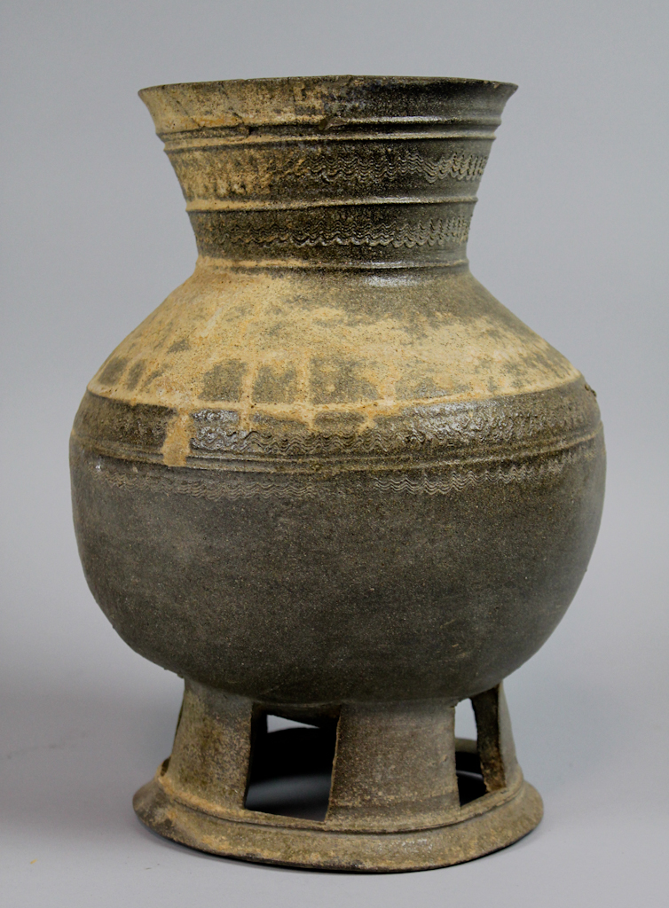 KOREAN GREY POTTERY STORAGE JAR