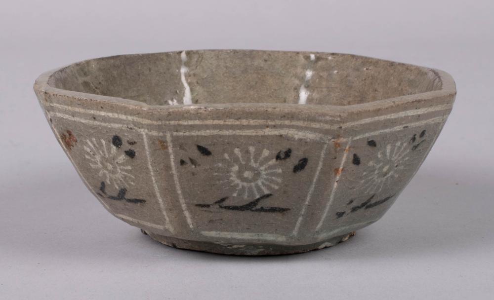 KOREAN INLAID CELADON FACETED BOWL,
