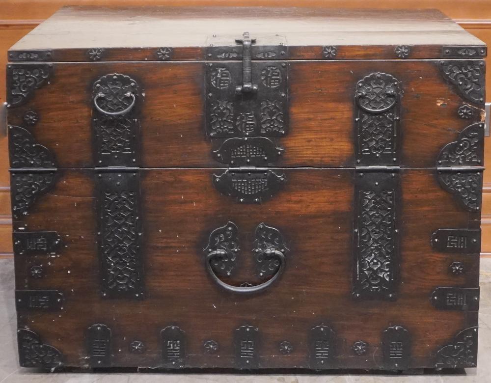 KOREAN IRON MOUNTED FRUITWOOD TONSU