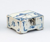 KOREAN PORCELAIN WATER DROPPER