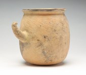 KOREAN POTTERY VESSEL. Kawa ty