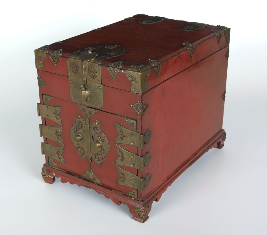 KOREAN RED LACQUER CHEST: Red