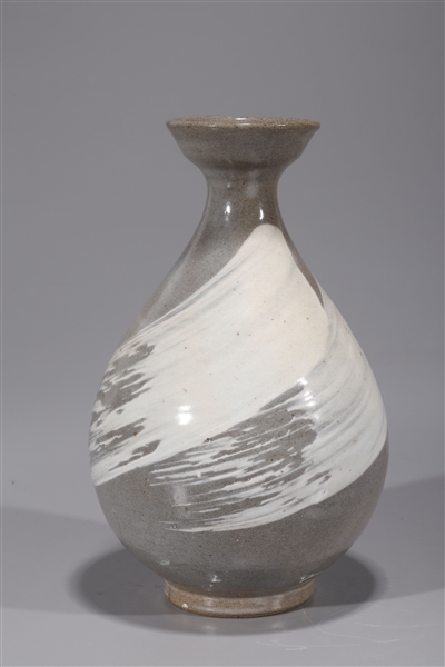 Korean white and celadon glaze