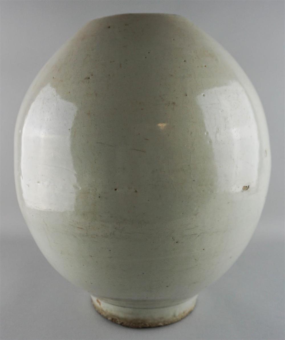 KOREAN WHITE-GLAZED OVOID STORAGE