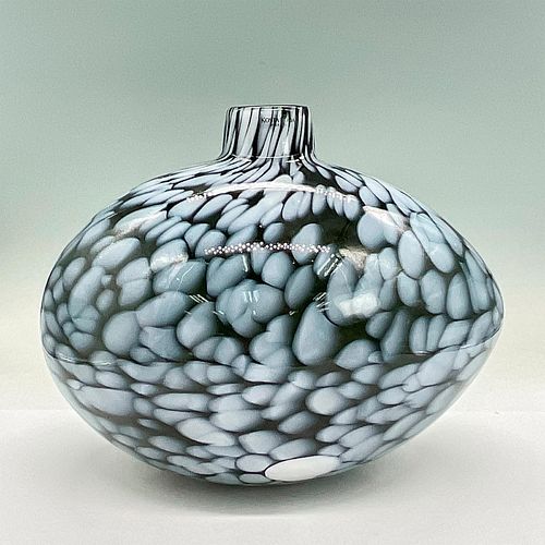 KOSTA BODA ART GLASS NEST EGG