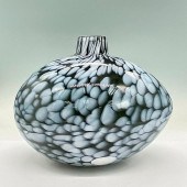 KOSTA BODA ART GLASS NEST EGG