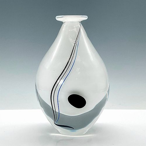 KOSTA BODA ART GLASS VASE BY KLAS