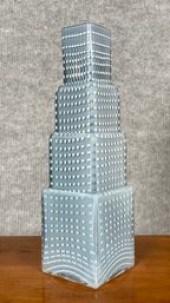 Kosta Boda Metropolis Skyscrap