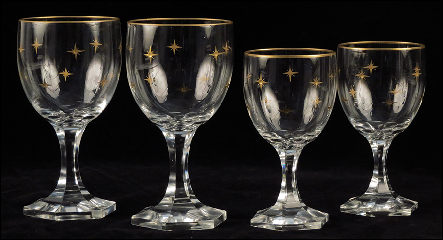 KOSTA BODA STEMWARE. Comprised of