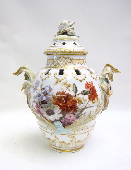 KPM BERLIN PORCELAIN POTPOURRI