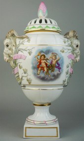 KPM NEOCLASSICAL STYLE POTPOUR