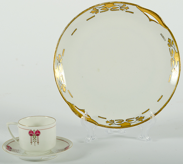 KPM Porcelain Cake Plate Plus
