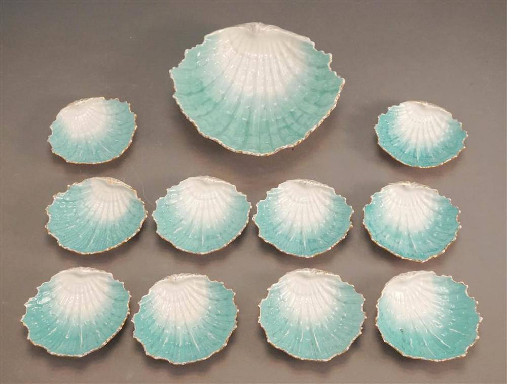 KPM PORCELAIN SHELL-FORM SERVING