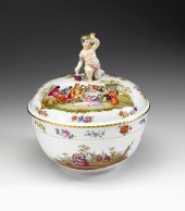 KPM porcelain tureen    late 1