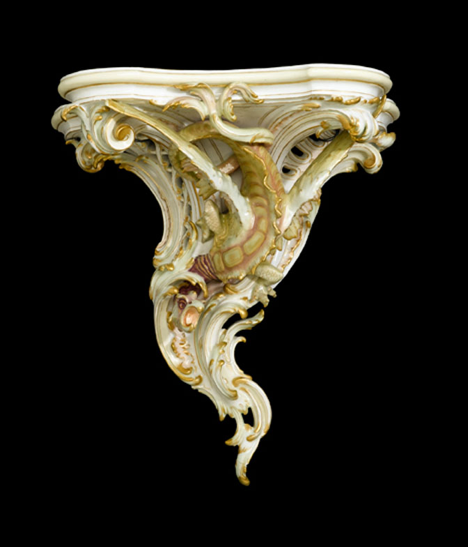 KPM porcelain wall-bracket   