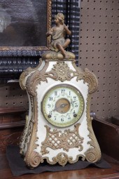 KROEBER MANTEL CLOCK. Eight da