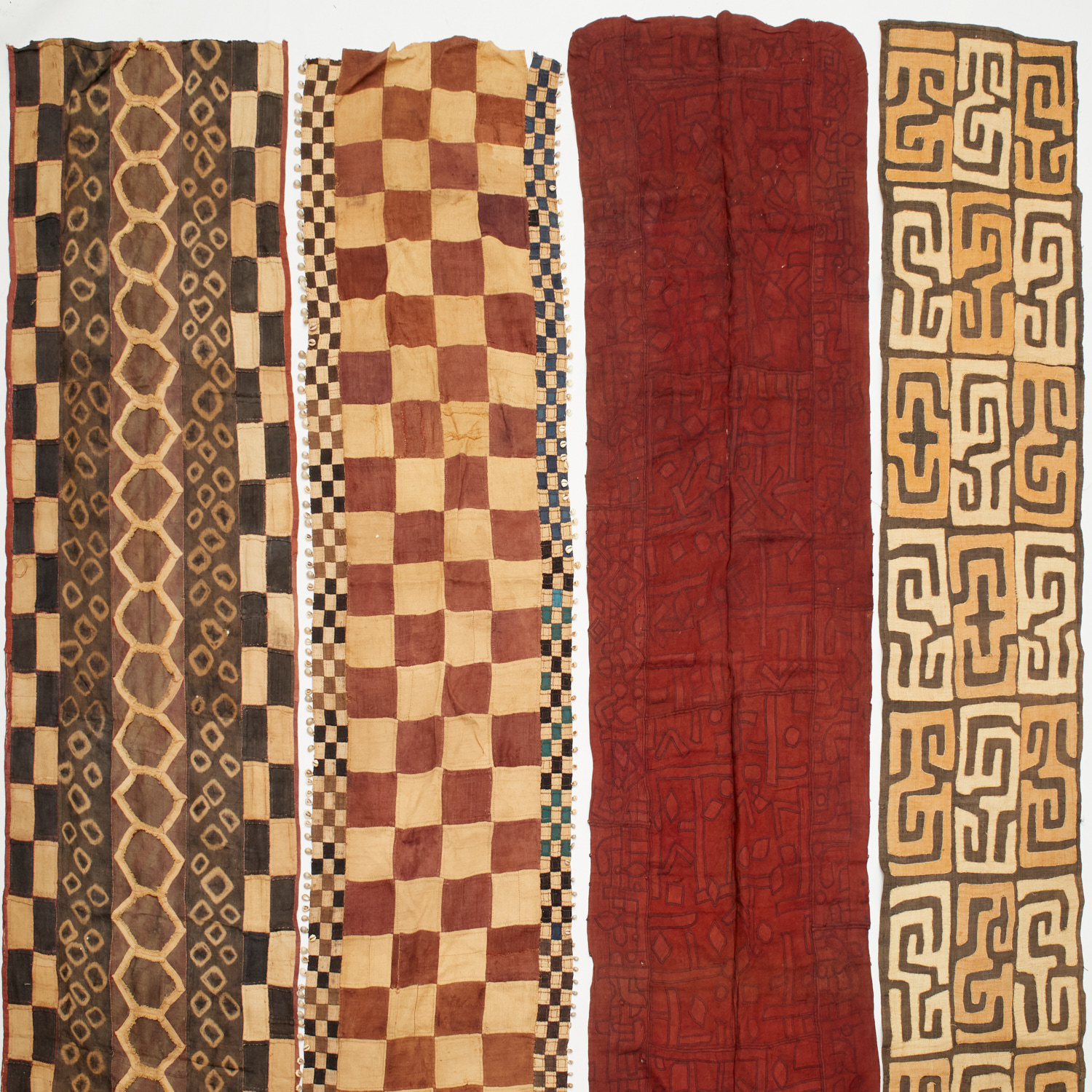 KUBA PEOPLES, (4) LARGE TEXTILES DR