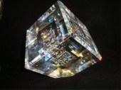 KUHN, Jon. 1987 Glass Cube. Si
