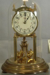 Kundo anniversary clock, Kieni