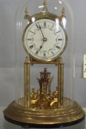 Kundo anniversary clock, Kieni