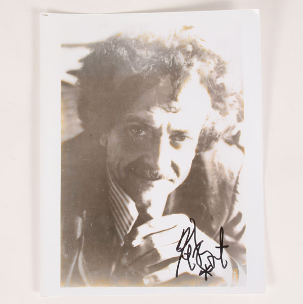 Kurt Vonnegut autographed 8 x 10