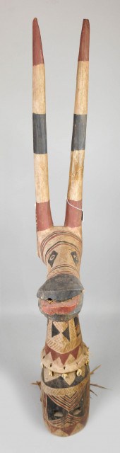 KURUMBA POLYCHROME WOOD ANTELO