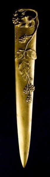 L LEVEE FRENCH BRONZE LETTER O