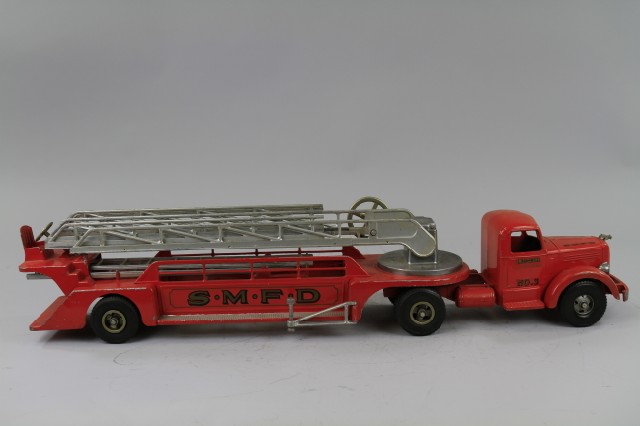 L-MACK LADDER TRUCK Smith Miller