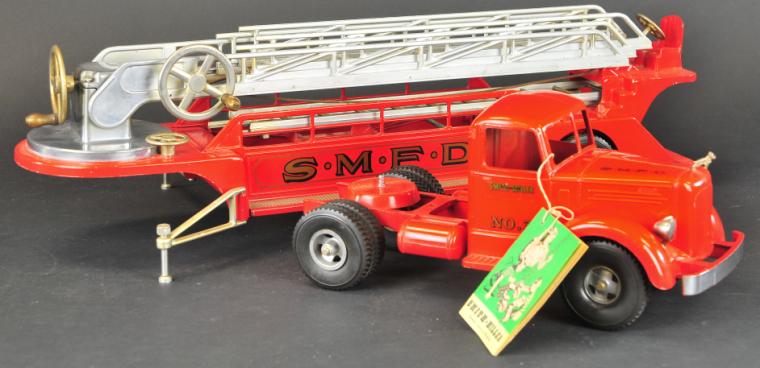 L-MACK LADDER TRUCK Smith Miller
