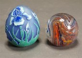 LA ROCHERE CAMEO GLASS PAPERWE