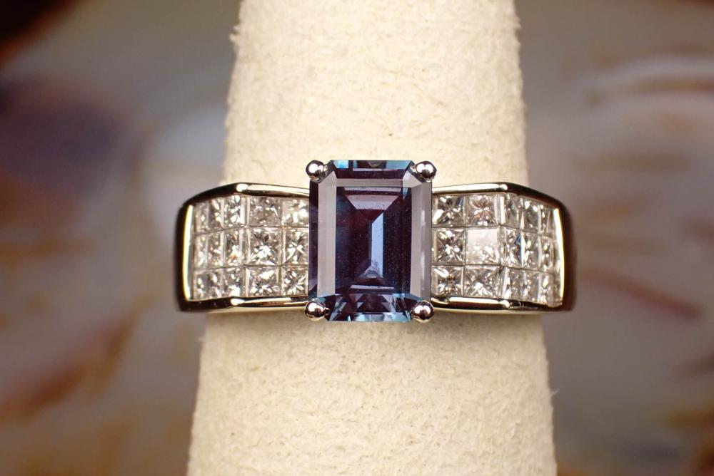 LAB CREATED ALEXANDRITE, DIAMOND
