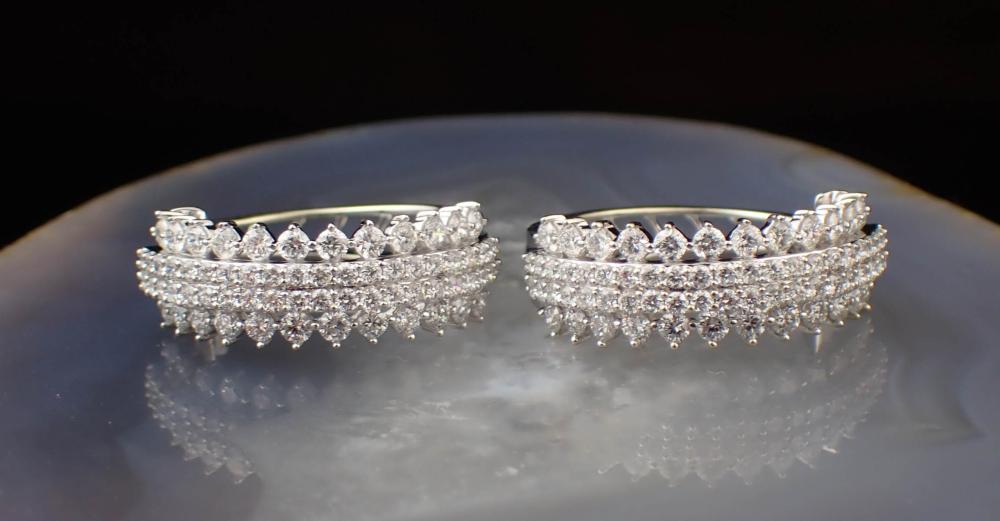 LAB GROWN DIAMOND AND WHITE GOLD
