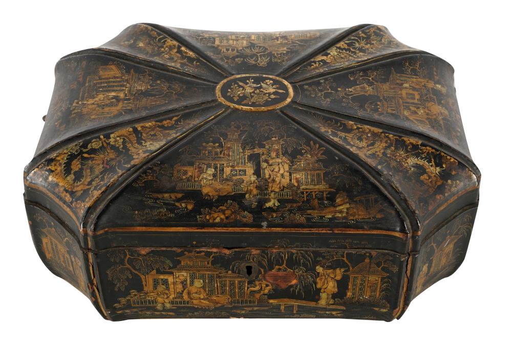 LACQUERED DRESSER BOXCondition:
