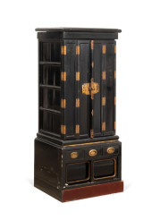 LACQUERED JAPANESE SHRINE CABI