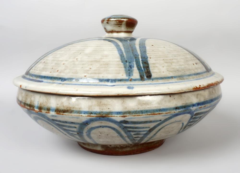 LADI KWALI ABUJA POTTERY