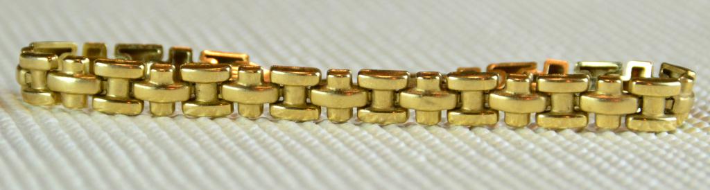 Ladies 10K Gold Linked BraceletIn