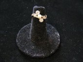 Ladies 14 karat yellow gold ri