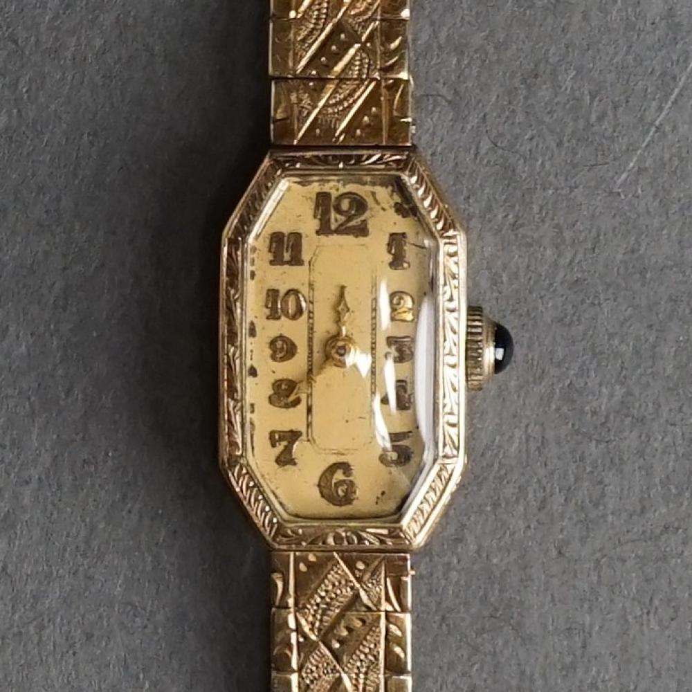 LADIES 14-KARAT YELLOW-GOLD