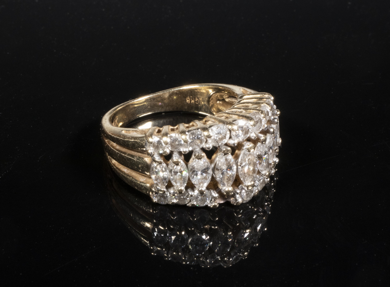 LADIES 14K GOLD AND DIAMOND