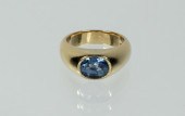 LADIES 18K GOLD AND SAPPHIRE R