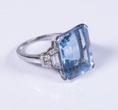 LADIES 18K GOLD VINTAGE AQUAMA