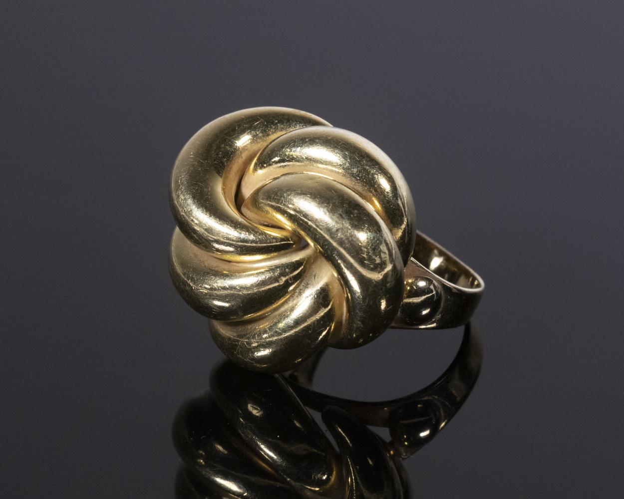 LADIES ITALIAN GOLD RING 18K Yellow