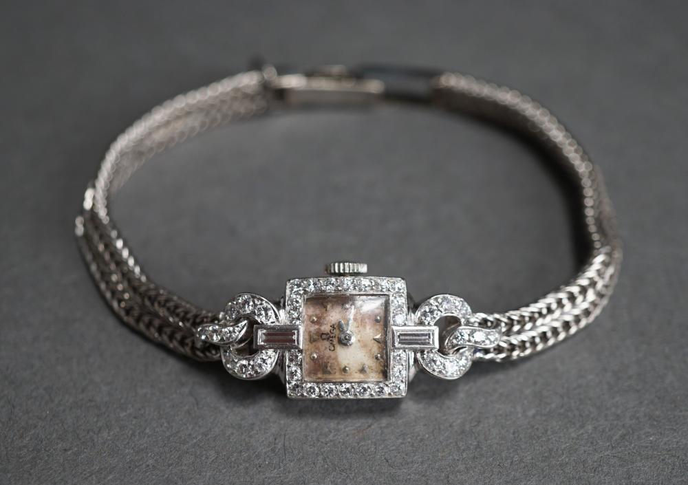 LADIES OMEGA PLATINUM CASE,