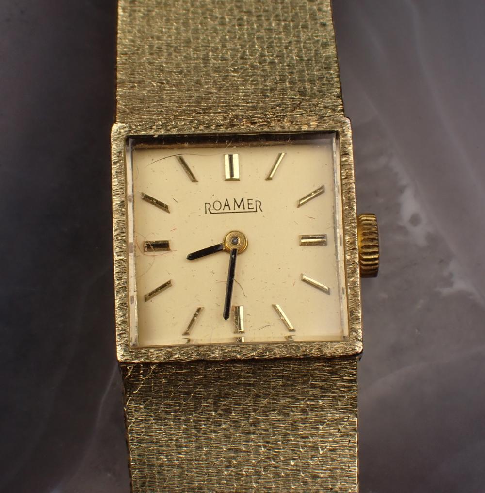 LADIES "ROAMER" FOURTEEN KARAT GOLD